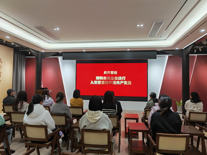 https://xkhxx.wxlxjy.com/contents/sitefiles2066/10333247/images/49309702.jpg